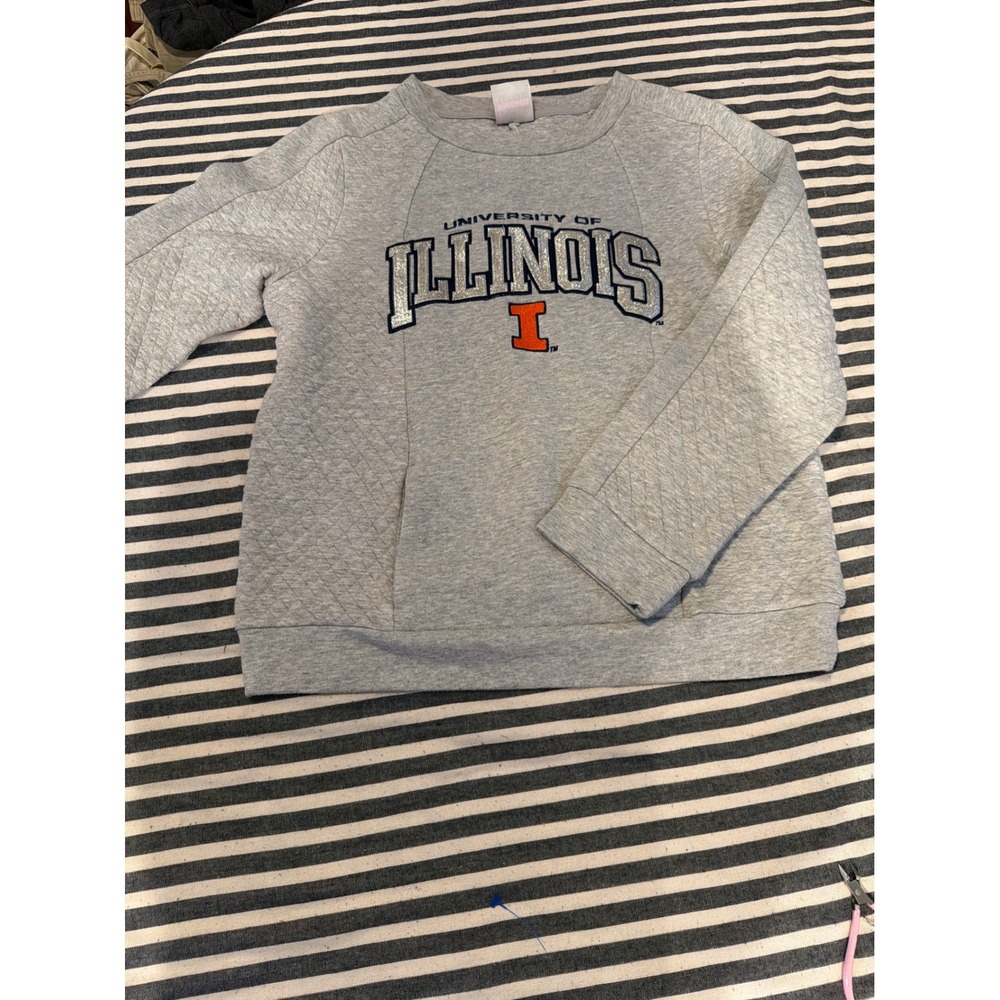 Knights Apparel University of Illinois Quilted Sweatshirt Heather Grey Women M